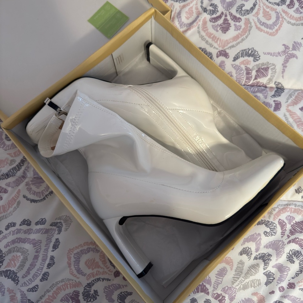 Princess Polly Glossy White Heeled Boots